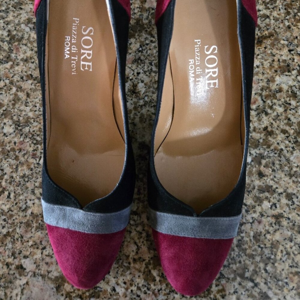 Women's Italian Burgundy/Grey/Black Heels - Euro Size 39